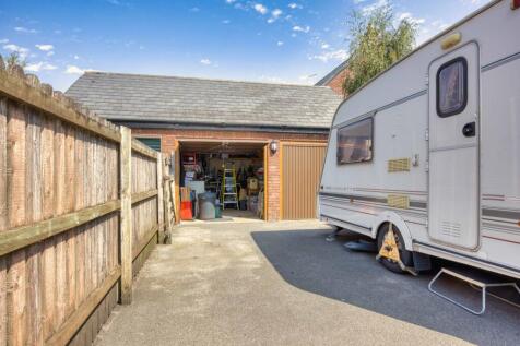 Ewemove Taunton - Graham Way (2)