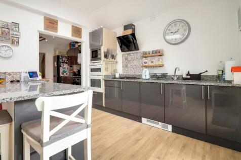 Kitchen Family Room