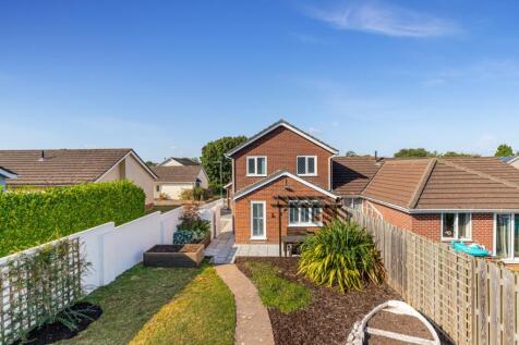 A07 - 9 Fox Tor Close, Paignton - 250821
