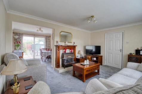 Lounge - EweMove Swindon South