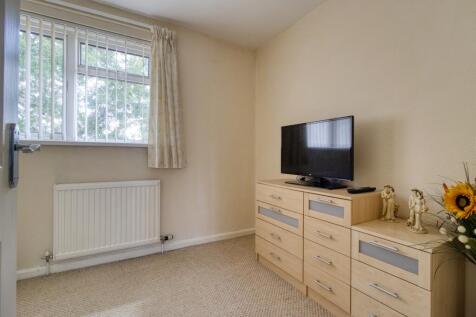 Bedroom Three - EweMove Swindon South