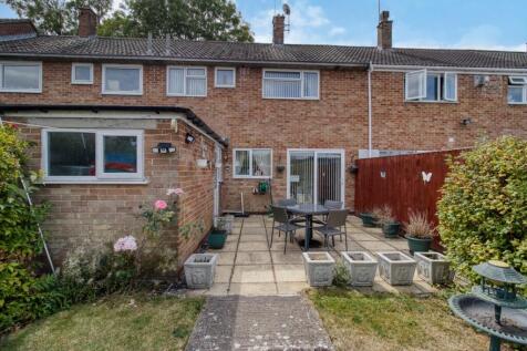 Garden - EweMove Swindon South