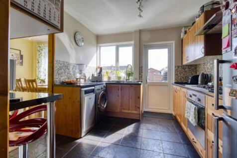 Kitchen - EweMove Swindon South