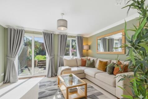 LOUNGE - AI DRESSED IMAGE