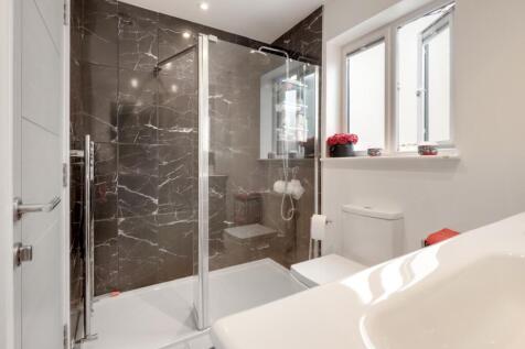 Family Shower Room