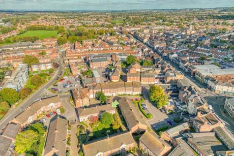 Ewemove Taunton - Eastgate Gardens (13)