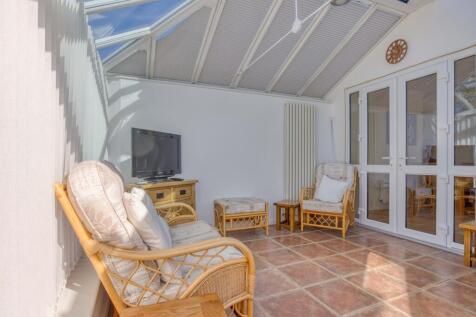 Ewemove Taunton Hillview (11)