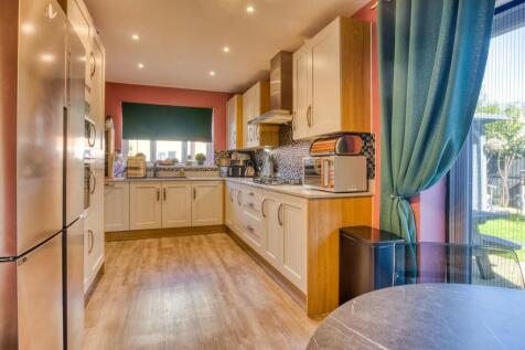 Ewemove Taunton - Jeffords Close (17)