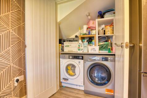 Ewemove Taunton - Jeffords Close (18)
