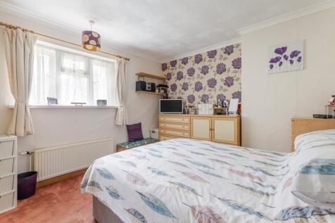 A18 - 33 George Road, Paignton - 250919