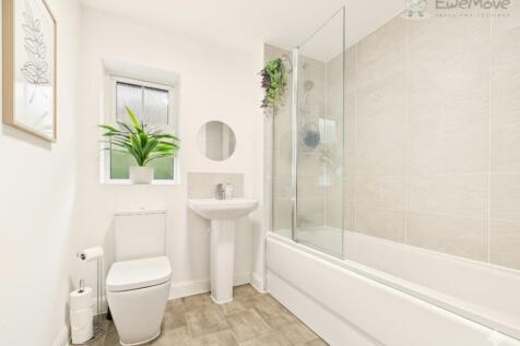 EWEMOVE TIVERTON - BATHROOM - DRESSED IMAGE