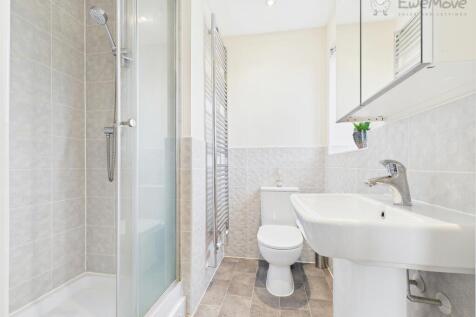 CAM03640G0-PR0073-STILL022