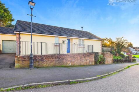 EWEMOVE SOUTH MOLTON - FRONT