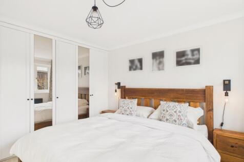 CAM05532G0-PR0009-STILL037