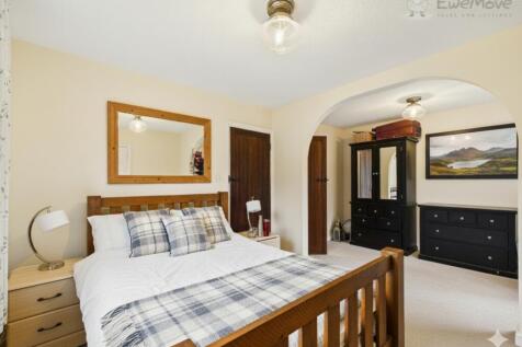 EWEMOVE SOUTH MOLTON - BEDROOM 2