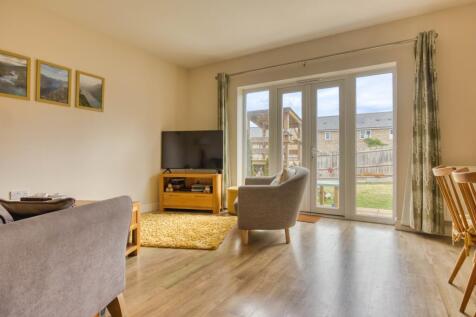 Ewemove Taunton Quartly Drive 1