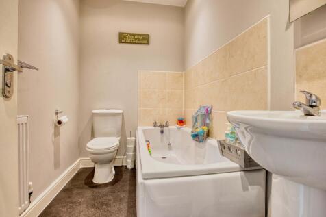 Ewemove Taunton Quartly Drive 8