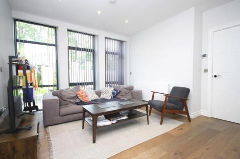 04LivingRoom