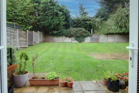 Lrg_View of Garden (2)