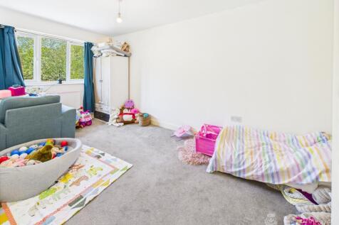 CAM03624G0-PR0125-STILL024