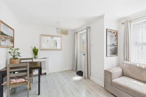 ewemove-InkermanRoad-entrance2
