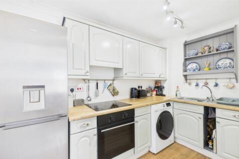 ewemove-InkermanRoad-kitchen
