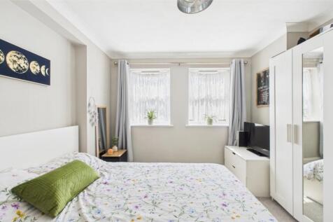 ewemove-InkermanRoad-masterbedrom