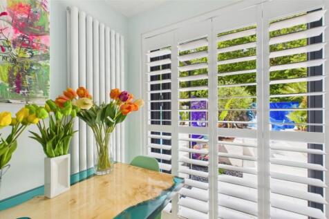 dining shutter