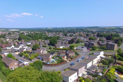 Views to Front of Property 