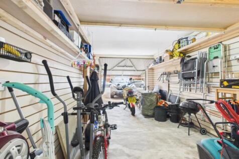 ewemove-thomasroad-garage