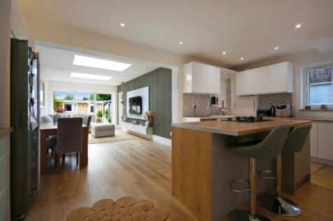 Open Plan Dining - Kitchen - Family Room - Lounge