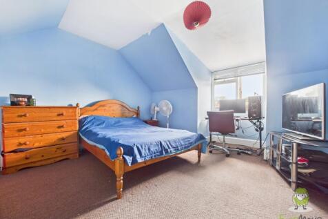 CAM01543G0-PR0138-STILL007