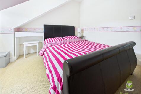 CAM01543G0-PR0144-STILL038