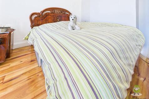 CAM01543G0-PR0148-STILL028