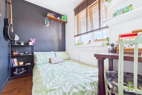 CAM01543G0-PR0140-STILL072