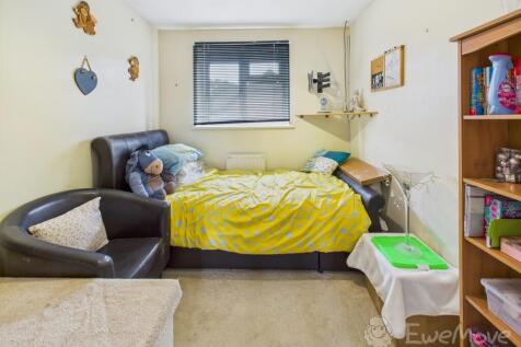 CAM03624G0-PR0158-STILL026