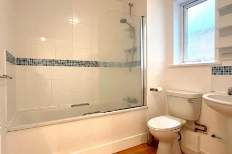 06Bathroom
