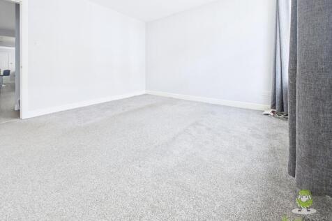 CAM01543G0-PR0152-STILL063