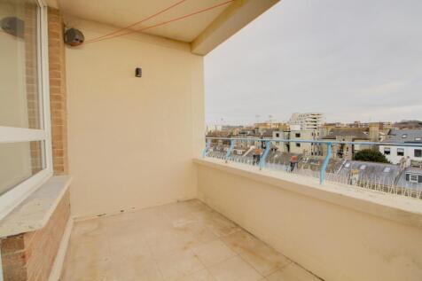 Balcony2