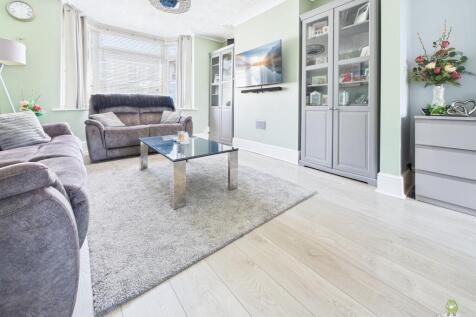 CAM01543G0-PR0155-STILL003