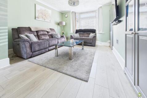 CAM01543G0-PR0155-STILL004