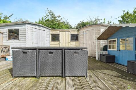 CAM01543G0-PR0155-STILL026