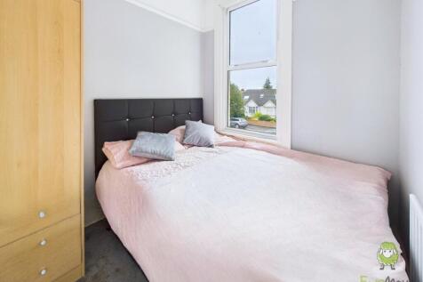 CAM01543G0-PR0161-STILL030