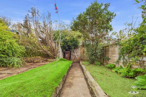 CAM01543G0-PR0163-STILL003