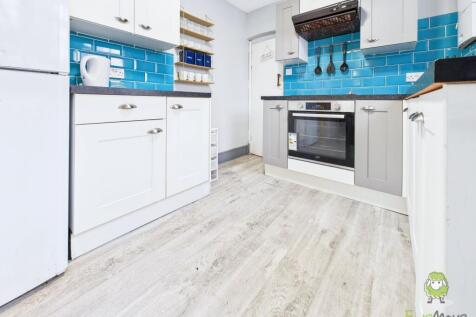 CAM01543G0-PR0162-STILL022