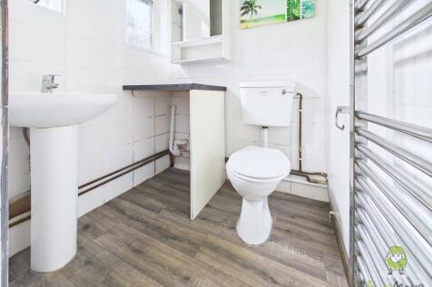 CAM01543G0-PR0162-STILL015