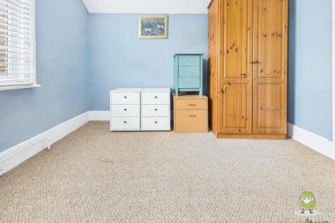 CAM01543G0-PR0162-STILL014