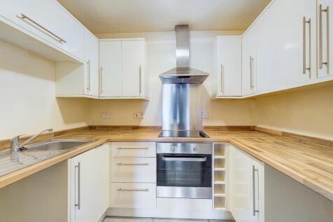 CAM01543G0-PR0027-STILL007