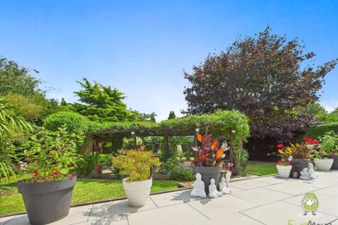 CAM01543G0-PR0142-STILL052