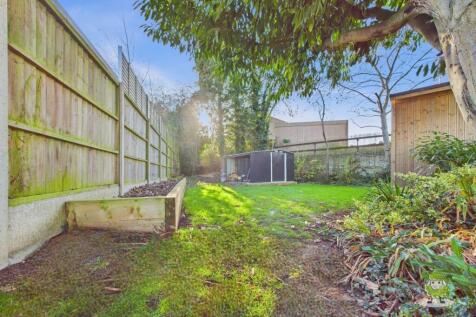 CAM01543G0-PR0167-STILL016